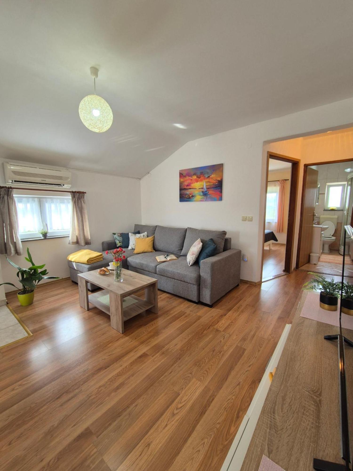 Pridraga Apartman Lucija מראה חיצוני תמונה