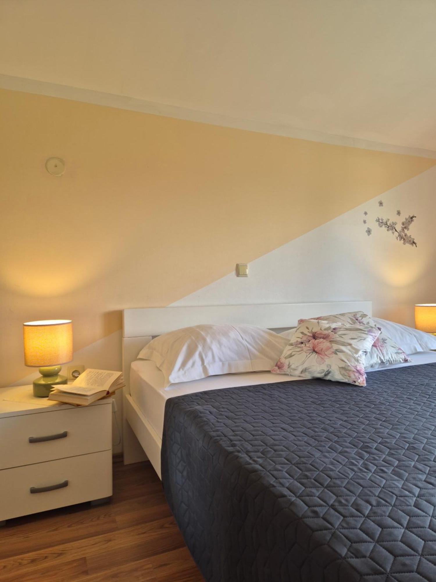 Pridraga Apartman Lucija מראה חיצוני תמונה